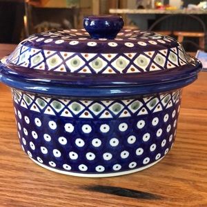 Never used! Polish pottery casserole dish w/ lid